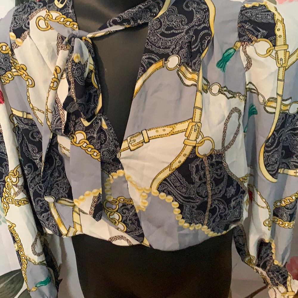 Cute blouse